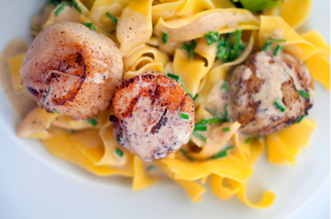 Cooked Daogstino's Fettuccine pasta with sea scallops and capers